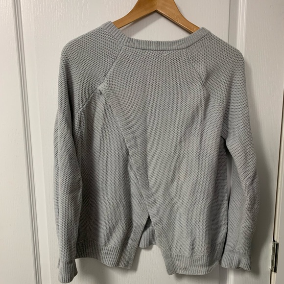 Madewell Sweater - Grey - Size Small - nice detail on back. - Picture 2 of 6